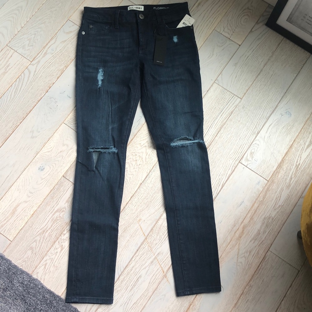 DL1961 distresses Florence jeans